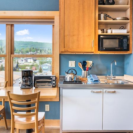 East Bay Suites Grand Marais Exterior foto