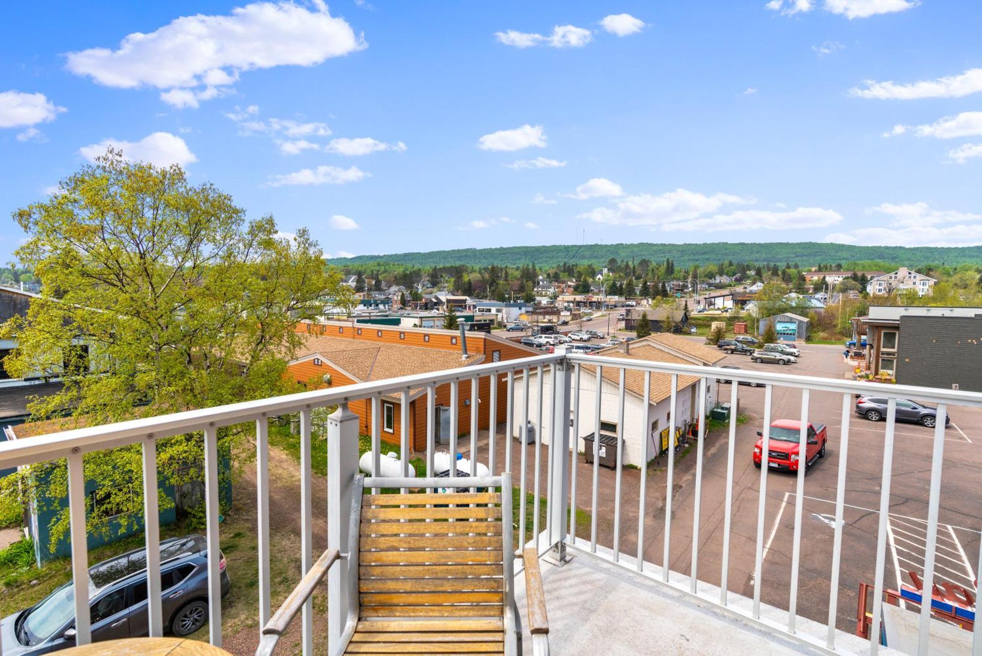 East Bay Suites Grand Marais Exterior foto