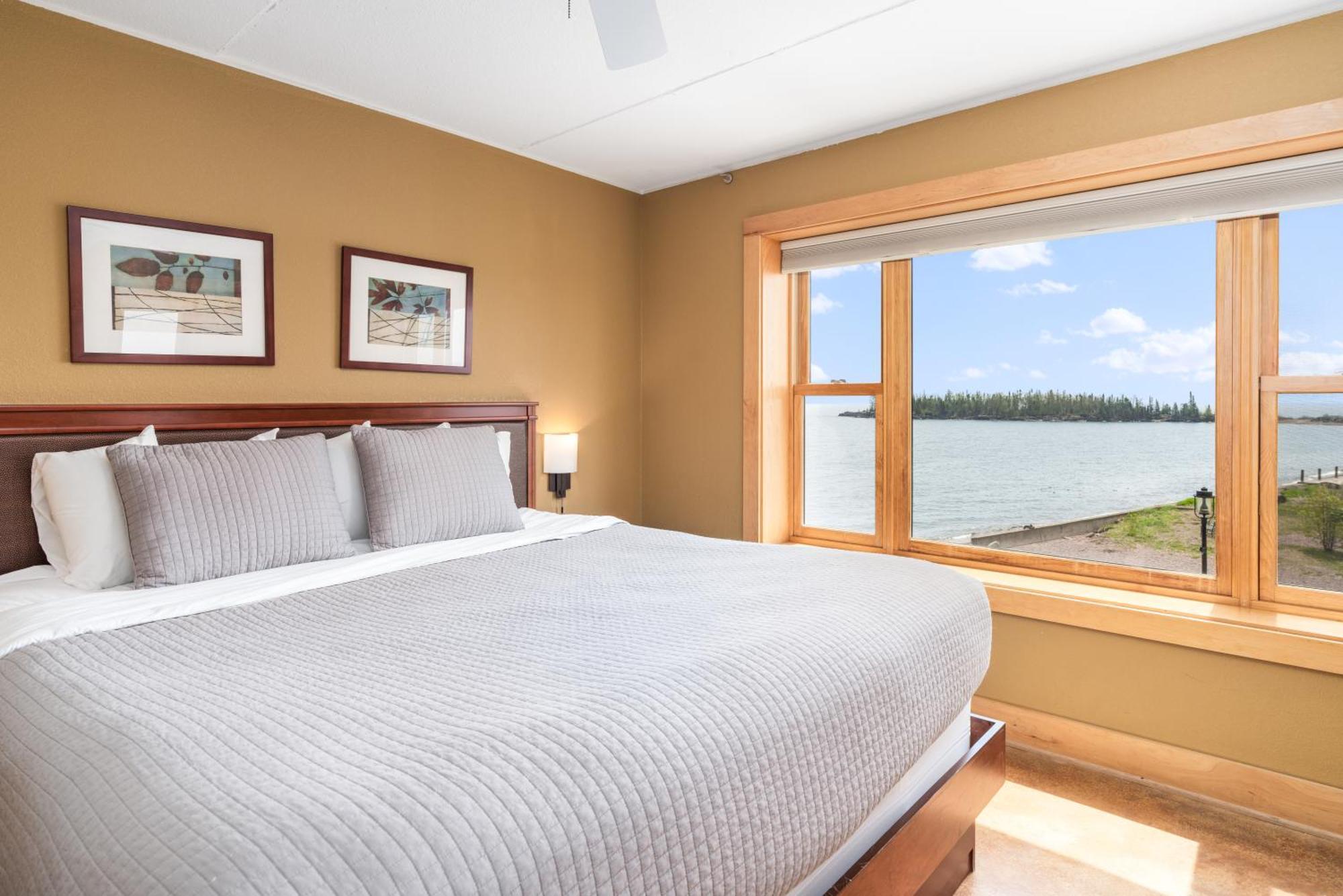 East Bay Suites Grand Marais Exterior foto