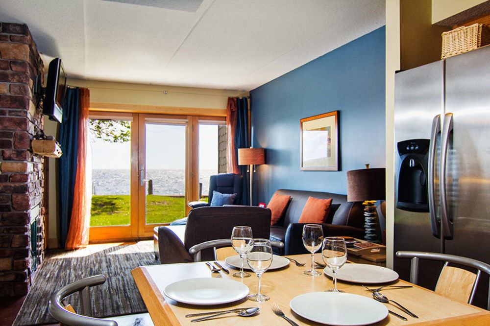 East Bay Suites Grand Marais Exterior foto